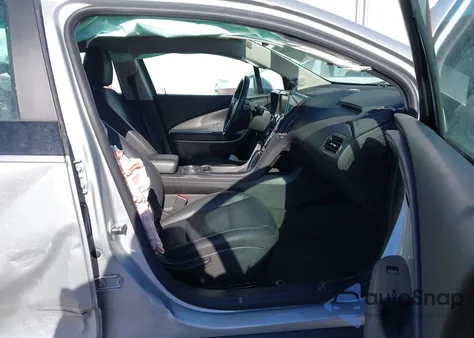 2013 Chevrolet Volt из США, поврежденный, VIN 1G1RH6E49DU142806